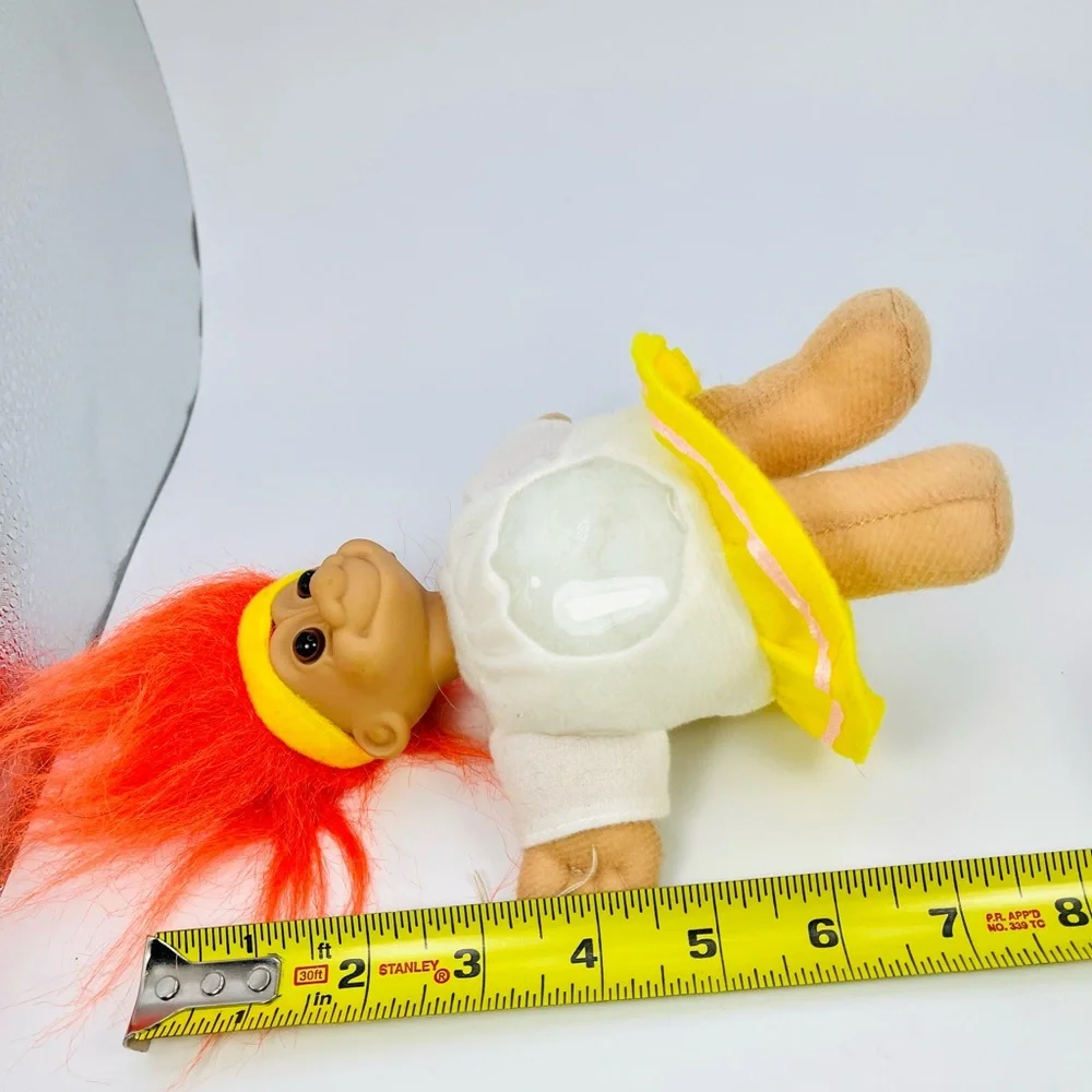 Russ Berrie Troll Doll Plush Tennis Player Girl Pouch